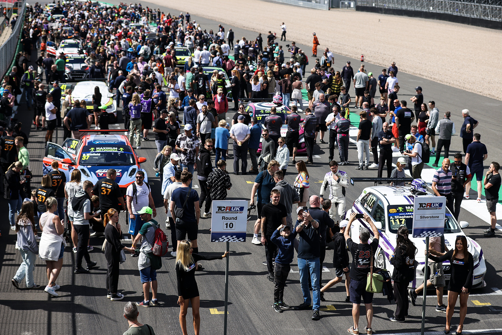 Support Championships For The 2024 TCR UK Touring Car Championship   Gridwalk 2MDH2949 