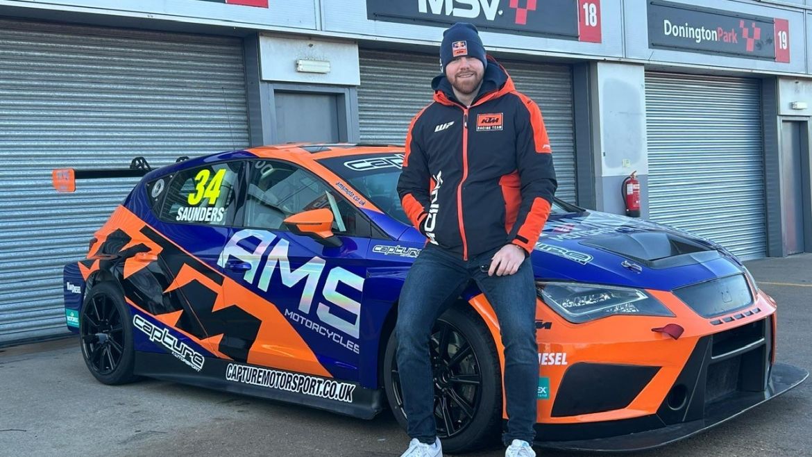 Gregory Saunders signs with Capture Motorsport for TCR UK debut