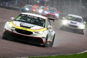 Silverstone Finale to decide three way fight for the 2024 TCR UK title